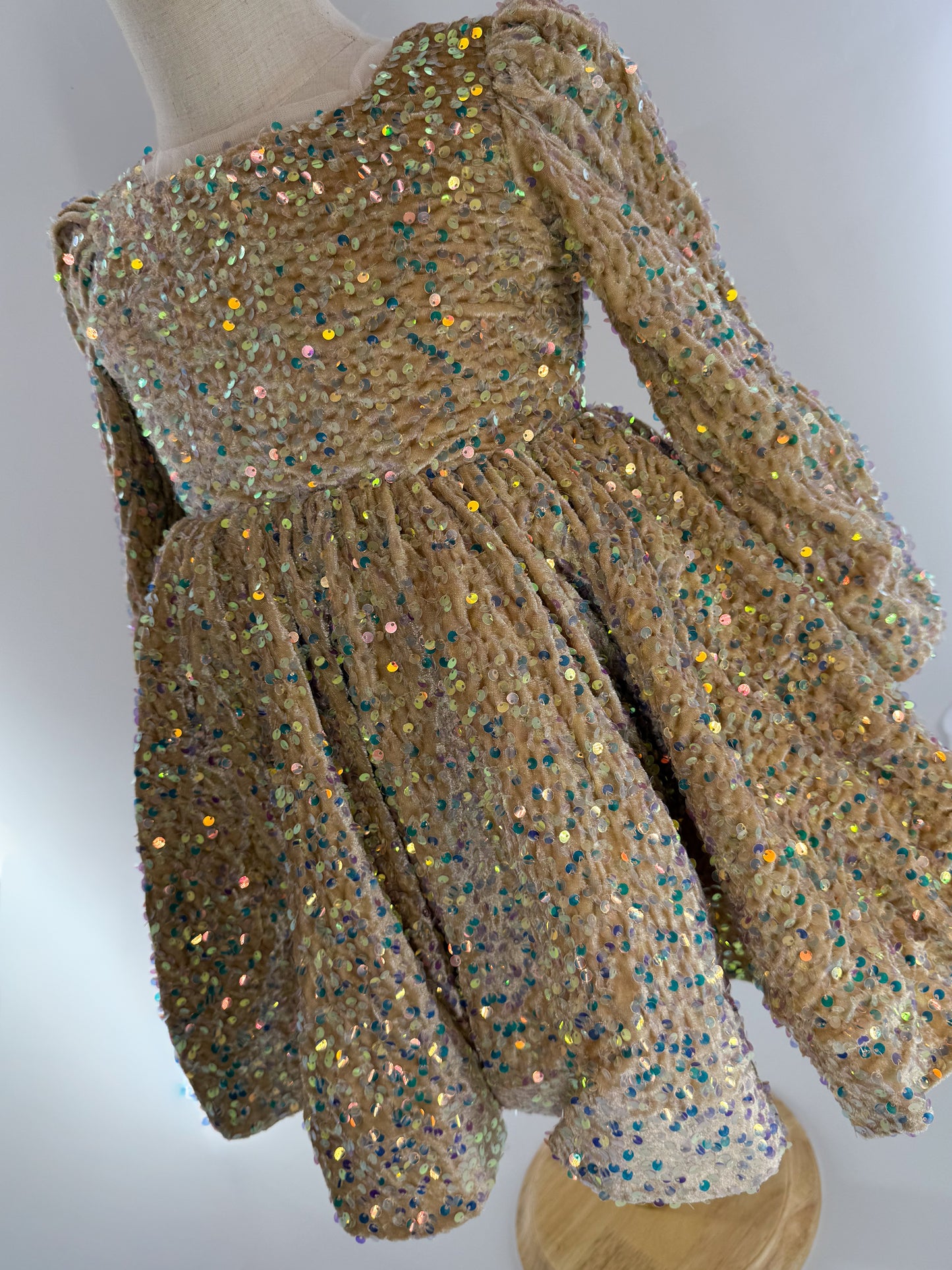 Velvet love in champagne