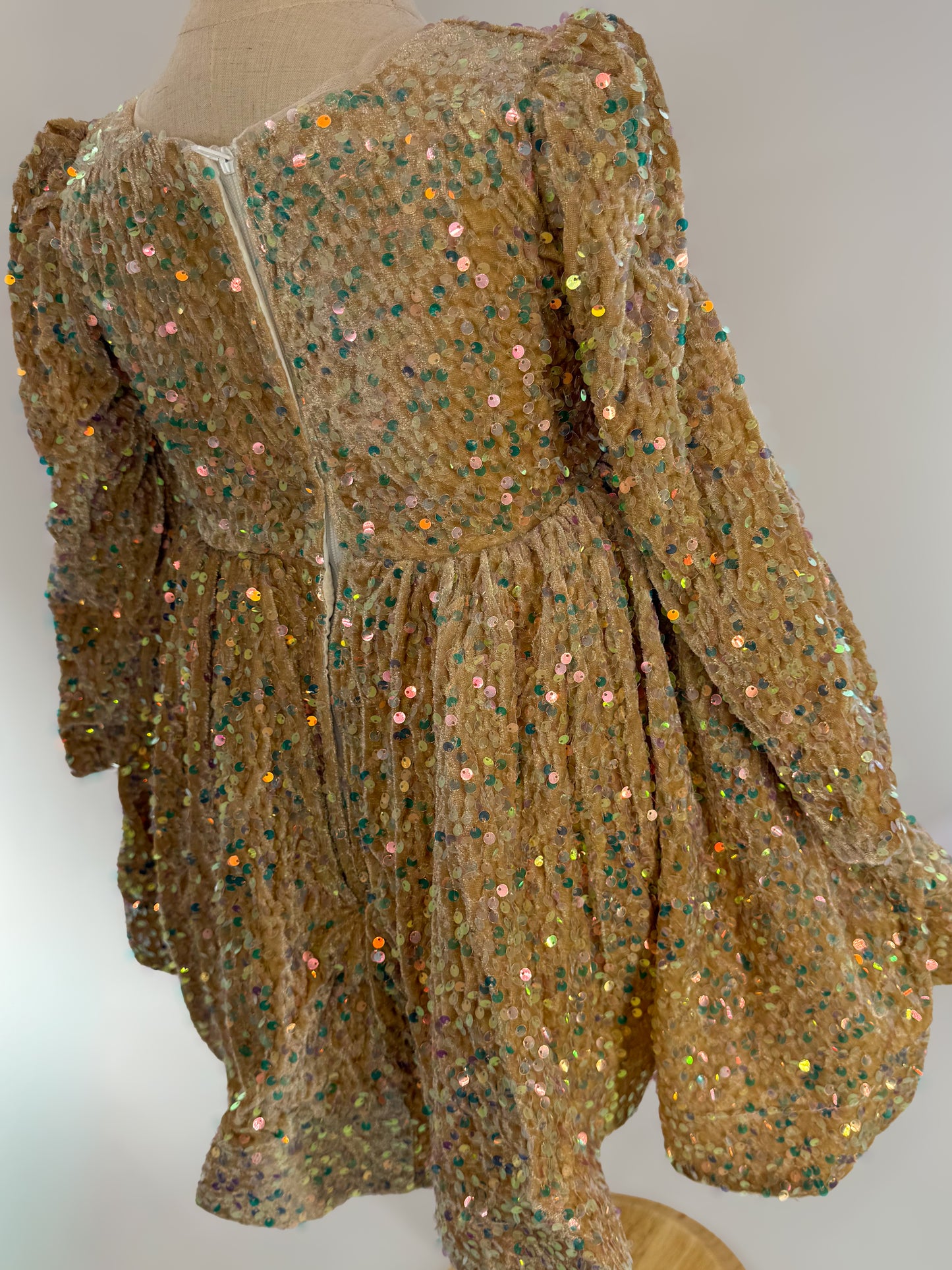 Velvet love in champagne